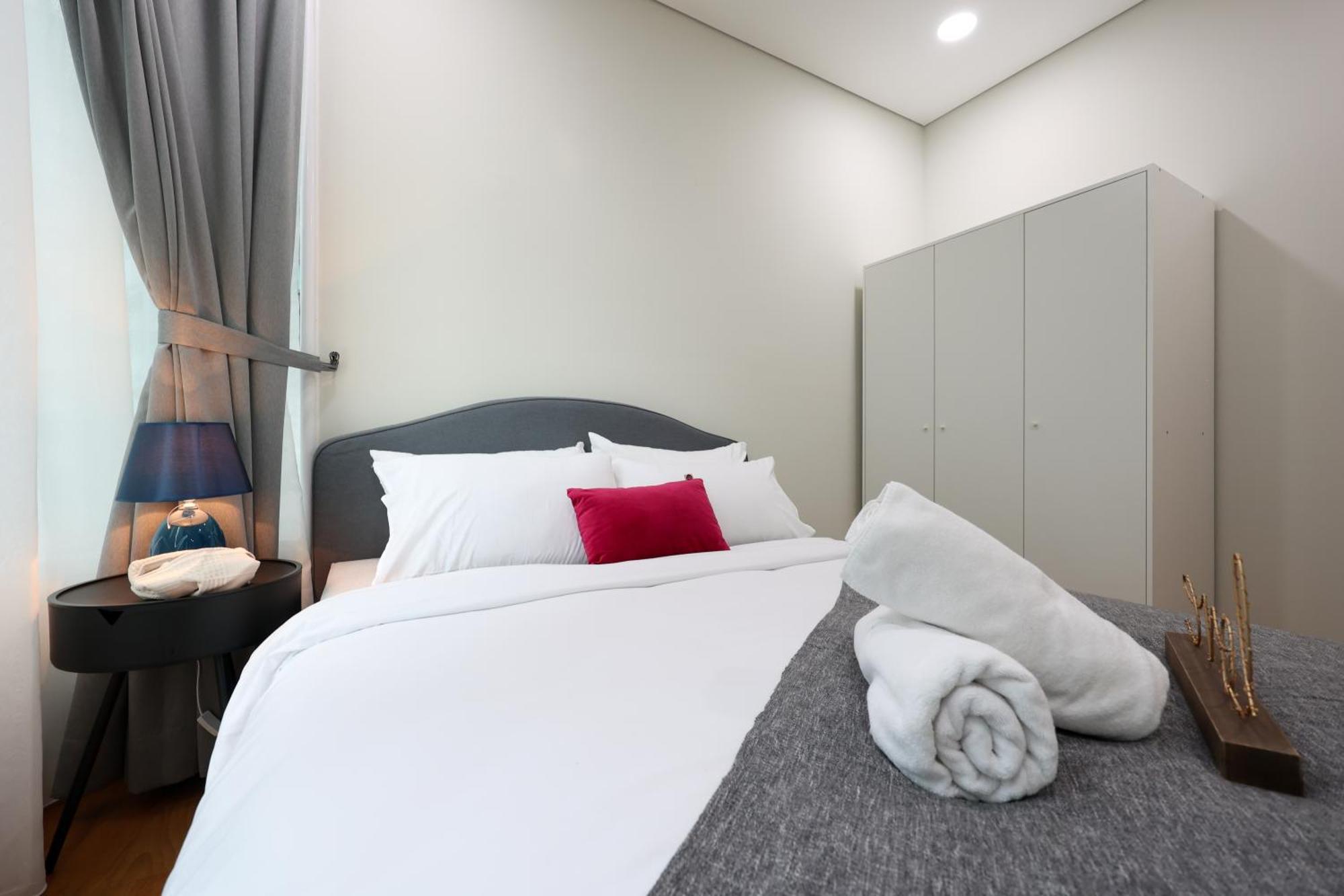 Calm Sojourn, Sky Suites Klcc Kuala Lumpur Exterior foto